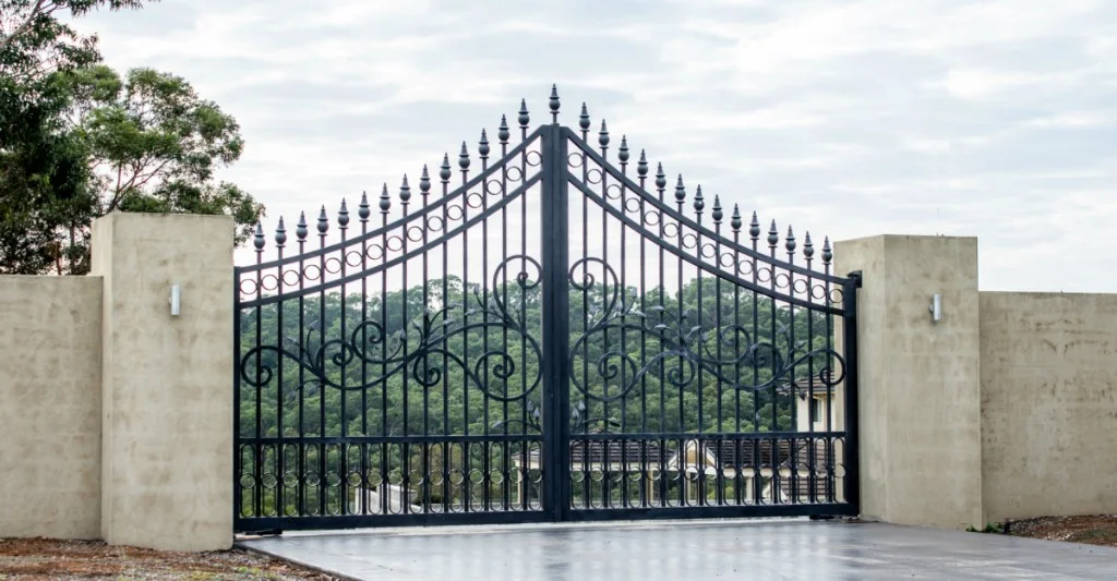 Wrought iron peaked gate