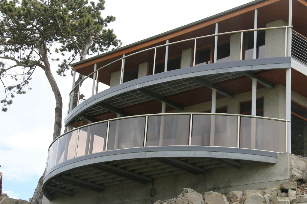 Standoff glass guard — interior staircase
